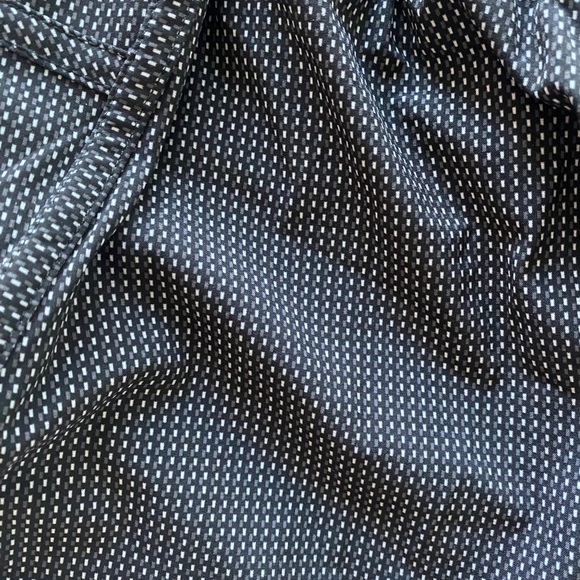 LULULEMON running shorts - Picture 3 of 5